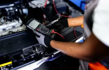 What maintenance does a car battery need?